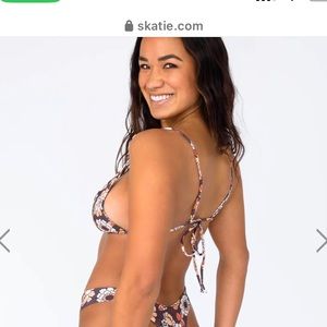 Skatie bikinis Ella top